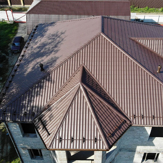 Монтаж сложной крыши и кровли в Радужном и Ханты-Мансийском автономном округе